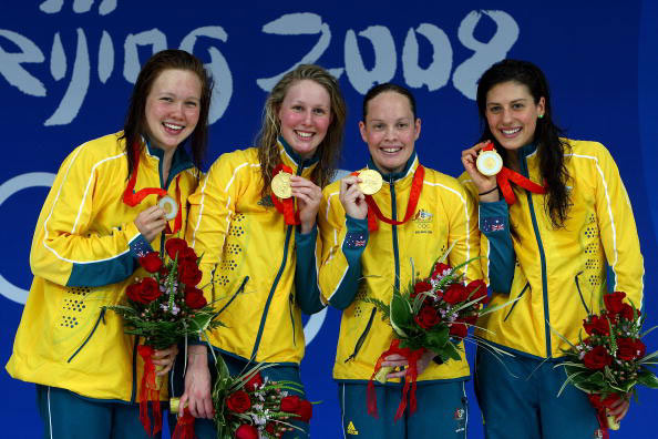 图文-女子4x200米自由泳决赛 姑娘们的笑容灿烂