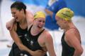 图文-女子4x200米自由泳决赛 四个姑娘伟大骄傲