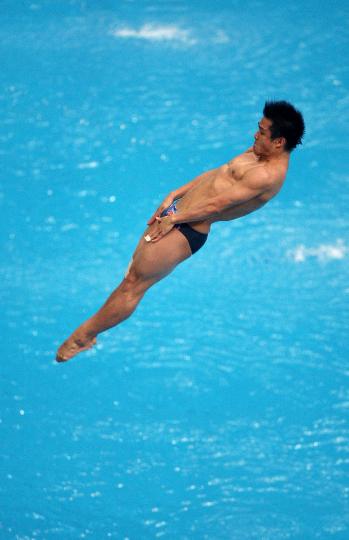 图文-奥运男子3米跳板决赛赛况 何冲获得冠军