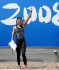 图文-女子10公里公开水域决赛 伊利琴科庆祝胜利