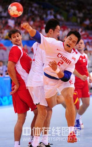图文-[男手]中国22-33负克罗地亚 自己人撞在一起