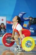 图文-女子举重58公斤级陈艳青夺得金牌 证明自己
