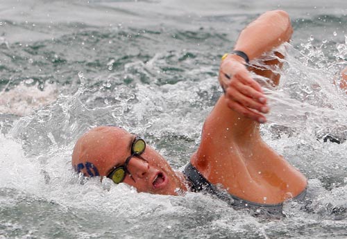 Maarten van der Weijden wins Men's 10km Marathon Swimming
