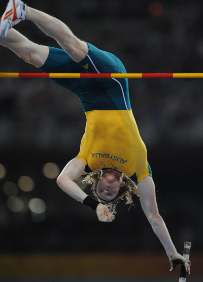 Hooker of Australia wins Men's Pole Vault gold