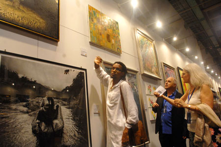 Olympic fine arts exhibition opens in Beijing