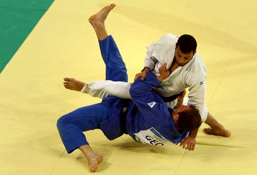 Photo: Georgia's Tsirekidze wins Men's 90kg Judo Olympic gold
