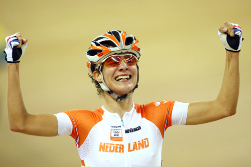 Photo: Dutch rider wins Women's Points Race title