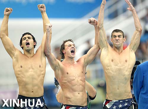 EEUU GANA ORO EN RELEVO DE 4X200M LIBRE MASCULINO 