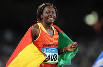 Mbango Etone de Camerún gana oro en salto triple femenino 