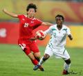 图文-[奥运会]朝鲜女足VS尼日利亚 场上比拼球技
