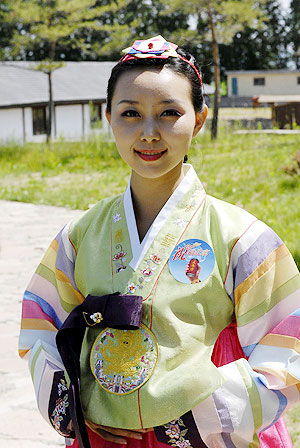 图文-祝福北京朝鲜族使者评选 朝鲜族姑娘迷人