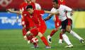 图文-中国国奥0-2不敌比利时 带球寻找突破口