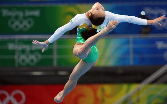 图文-奥运会女子体操资格赛 佛朗哥唯美瞬间