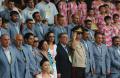 图文-阿塞拜疆奥运代表团举行升旗仪式 庄严神圣