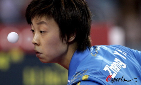 图文-奥运女乒单打张怡宁进决赛 可以闻到球的味道