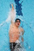 图文-男子200米仰泳决赛 大力向前划行