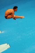 图文-跳水男子三米板半决赛 何冲表情痛苦