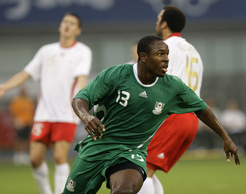 图文-男足比利时VS尼日利亚 奥卢巴约打入一球