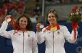 图文-网球女子双打决赛 西班牙组合展示银牌