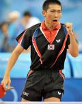 图文-北京奥运会乒乓球赛事开战 韩国球员兴奋喝彩