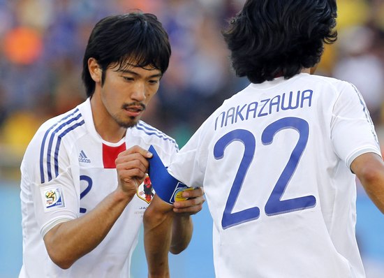 1-0日本 做最后的努力_图片新闻_2010南非世界杯