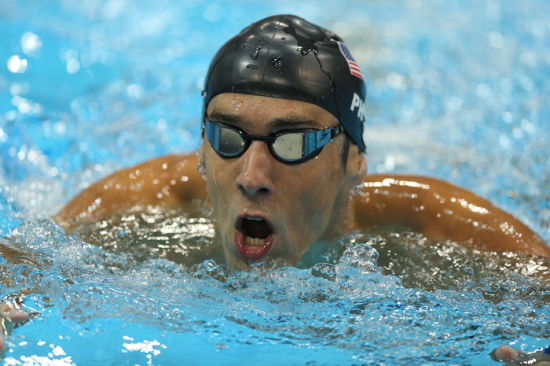 图文-法国夺男子4X100自由泳金牌 菲尔普斯