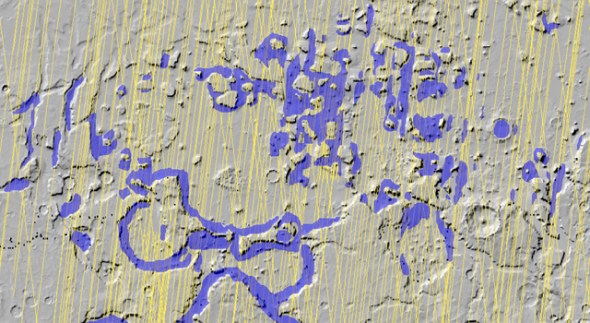 火星中纬度地区发现大量地下冰层 延伸数百公里