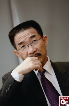 (在经历了一系列的架构重组和职责调整后，林正刚终于等到了“退休”的时刻)
