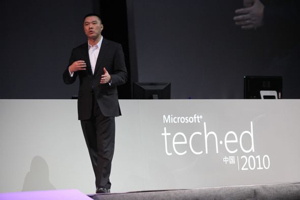 微软大中华区平台及开发工具事业部总经理、微软 大中华区首席云计算战略官谢恩伟