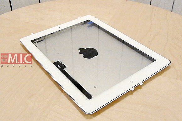 新款iPad的外形并无变化，Home键保留