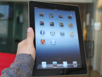 2010年，乔布斯推出了iPad