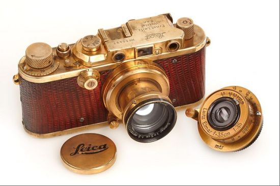 Leica III Mod. F LUXUS“Karl Henkell”整机图