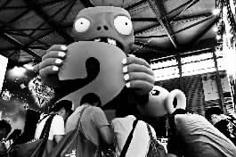 �ɴ����������Ҵ�ս��ʬ����!