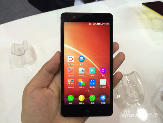 中兴红牛V5发布:支持4G 售价799.9元起