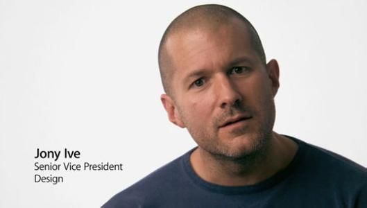 乔尼·艾维(Jony Ive)已经成了目前苹果公司软硬件设计的主管人物