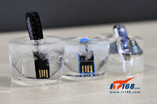 冰火毒龙钻折磨芯潮u盘