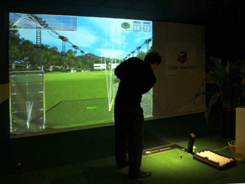 虚拟真实场地 用3D投影实现室内高尔夫_商用