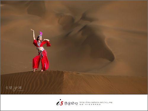 与沙共舞新疆库木塔沙漠中的飞天女图赏