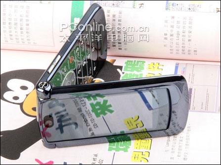 摩托罗拉 RAZR2 V8 诱发你的欲望让你冲动购买五大手机一览(4)