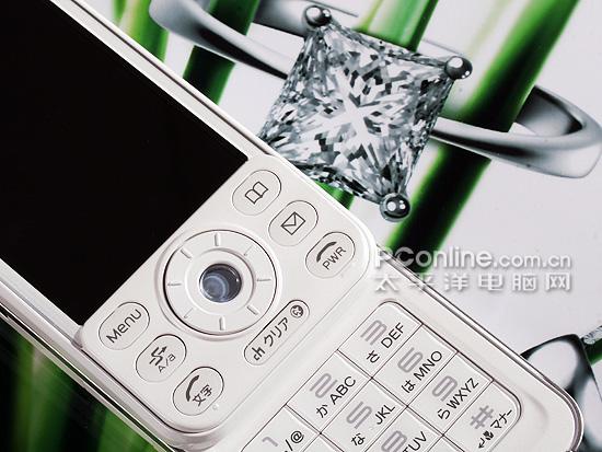 超大靓屏三菱电视手机D905i真机图赏