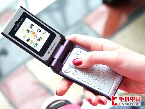 摇晃音乐激情索爱翻盖音乐机W380评测