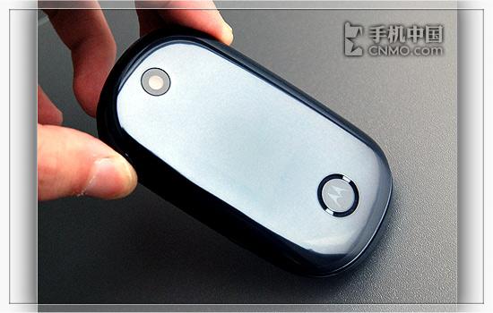 圆润时尚摩托小巧翻盖音乐机U9评测(11)
