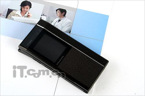 联手Amadana巨献NEC折叠机N705i图赏