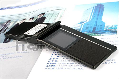 联手Amadana巨献NEC折叠机N705i图赏(4)