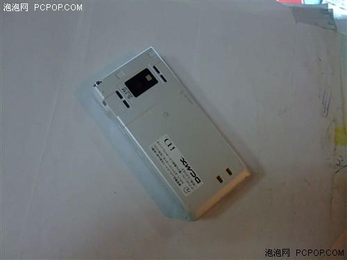 3英寸超大屏松下3G手机P905i卖3700元