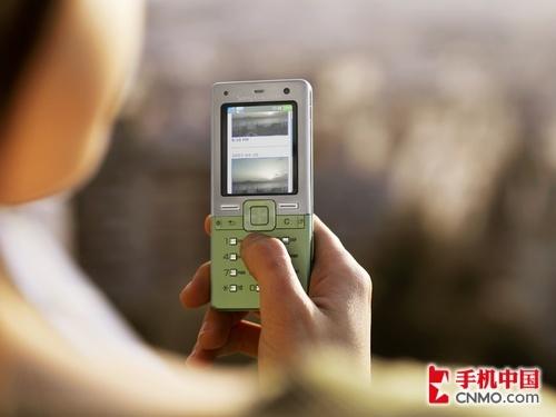 清新靓丽索爱直板手机T658c骤降1000元