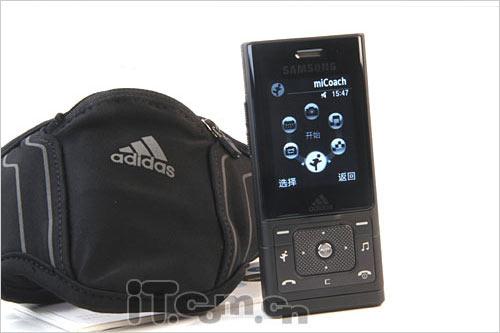 以adidas之名三星运动手机F110图赏(6)
