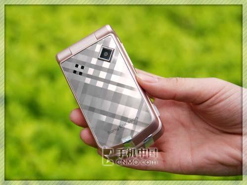 时尚双雄索爱翻盖W380c与Z555i对比(2)