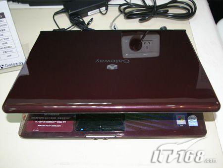 ˫ɫ���ͨ����Ů˭�����±���Ƕ�