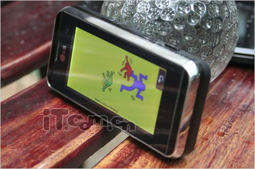 ���ط��ٶ���ϮLG��ȤKF700����ͼ��